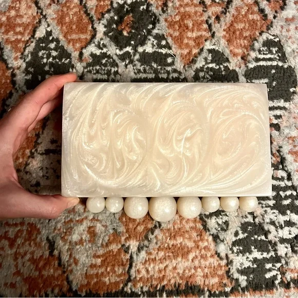 Cream Marble “On The List” Acrylic Box Clutch Purse 🌿 - Picture 5 of 10